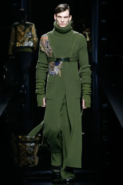 Look 2